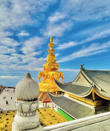 3D2N • Mt. Emei, Leshan Giant Buddha, Chengdu Panda Base & Sanxingdui: Custom private day tour with free SLM data SIM card: hotel reservation on request