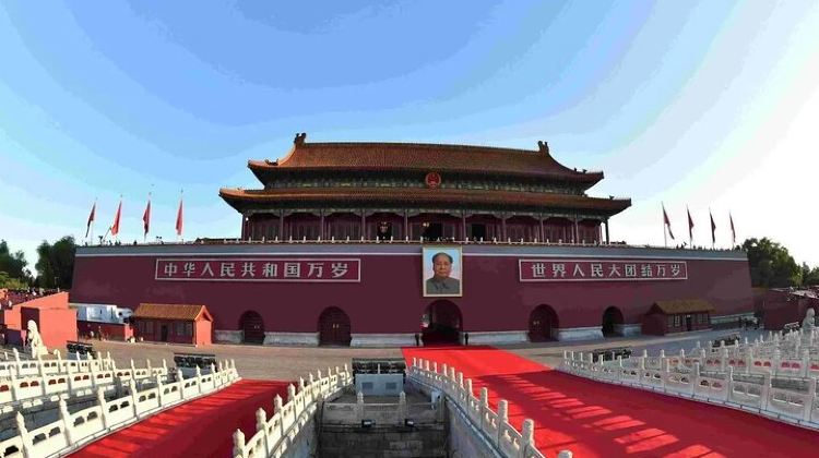 10-Day China Adventure Tour from Beijing · Wuxi, Suzhou, Hangzhou and Shanghai | Forbidden City | Great Wall | Lingering Garden | West Lake | The Bund