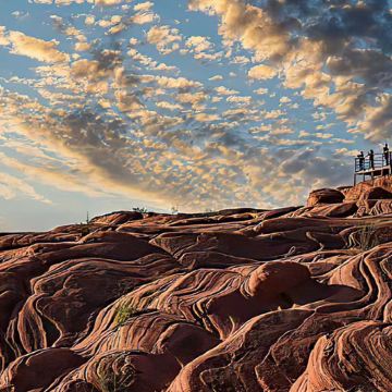 甘泉甘泉大峡谷+靖边波浪谷+山西黄河壶口瀑布旅游区+碛口古镇+延川黄河乾坤湾景区+云丘山冰洞群6日5晚跟团游