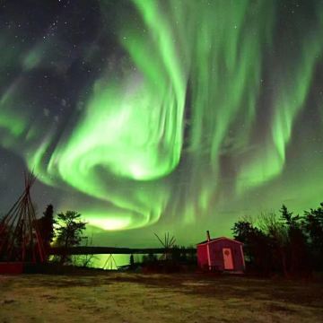 加拿大耶洛奈夫探寻北极光+黄刀镇老城区4日3晚跟团游