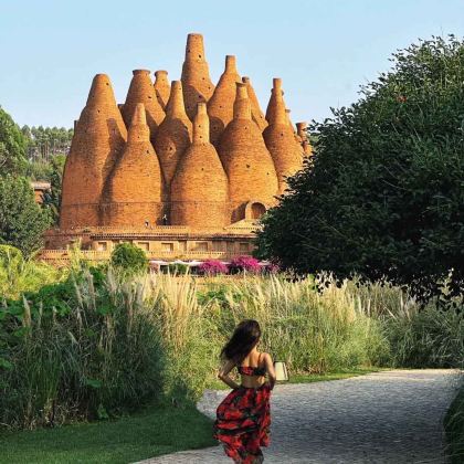 红河+抚仙湖+弥勒+昆明+普者黑景区9日8晚拼小团