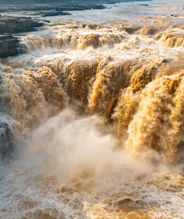 5D4N • A Journey Through China's Ancient Wonders: Yanmenguan + Yingxian Wooden Pagoda + Yungang Grottoes + The Hukou Waterfall Scenic Area