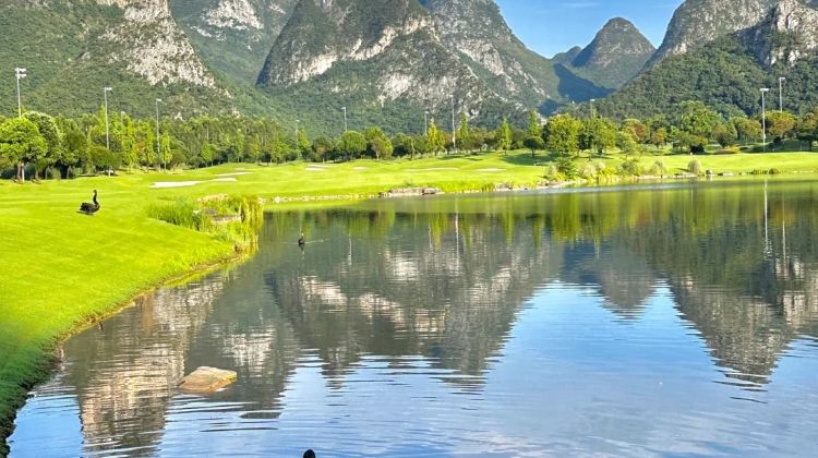 4D3N · Group Tours · International Tourists Only 'All Tips Included' China+ Guilin + Yangsho + Li River Scenic Area + Longji Rice Terraces