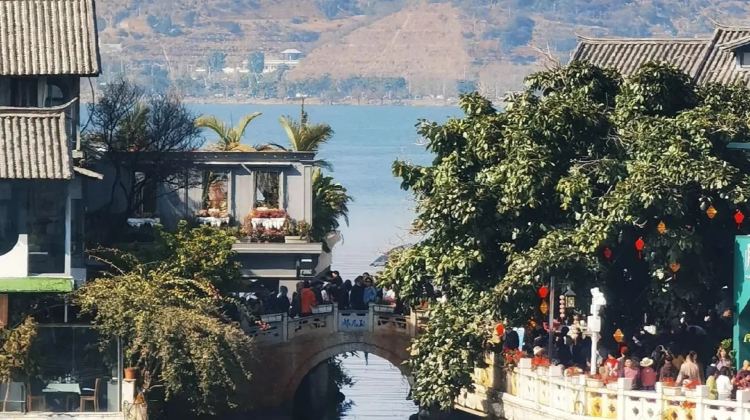 8D7N · Private Tours · Kunming + Dali City + Lijiang + Shangri-La: Yulong Snow Mountain, Erhai Lake, Dukezong Ancient Town
