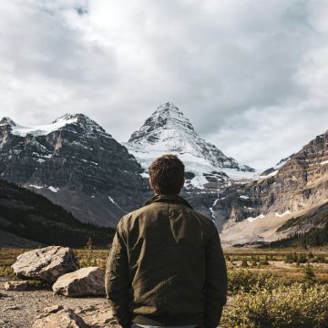 加拿大温哥华+维多利亚+坎卢普斯+贾斯珀+班夫+雷夫尔斯托克12日10晚私家团