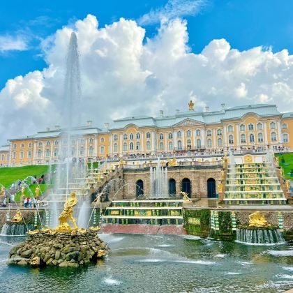 俄罗斯莫斯科+圣彼得堡9日7晚跟团游