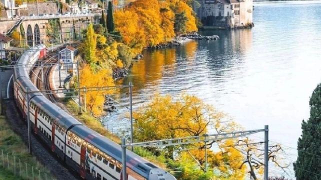 瑞士5日4晚跟團遊·日內瓦上蘇黎世下+迫降同款+ 瑞士特別版+6+15人精品小團+少女峯山澗湖畔之旅+ 一比一複製迫降拍攝地瑞士全景地+三人同住三人間+每單優惠2200元+不住吉斯巴赫