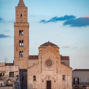 罗马+阿马尔菲+索伦托+马泰拉+巴里+阿尔贝罗贝洛+科森扎+那不勒斯+卡普里岛8日7晚私家团