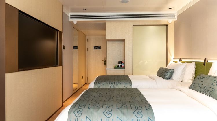 6D5N · Group Tours · VISTA HARMONY & VISTA AURORA Chongqing-Yichang Three Gorges Cruise+Dazu Rock Carving+Authentic City Walk