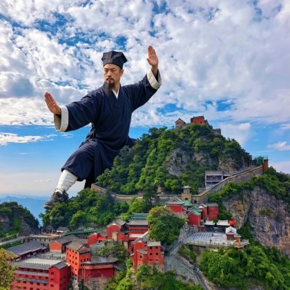 神农架+武当山风景区+长江三峡+三峡大坝6日5晚跟团游