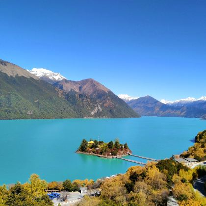 林芝+墨脱+雅鲁藏布大峡谷+巴松措5日4晚跟团游