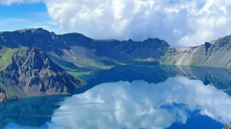 4-Day Jilin Private Tour from Changchun·Changbai Mountain, Tianchi, Jinjiang Grand Canyon, The Green Deep Pond