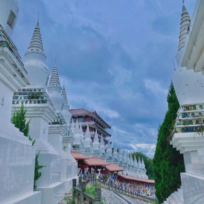 九寨沟风景区+三星堆博物馆+绵阳+王朗国家级自然保护区+报恩寺5日4晚自由行