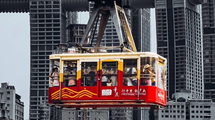 9-Day Sichuan classic panorama: Chengdu, Chongqing, Jiuzhaigou, Huanglong National Scenic Area | Private Tours