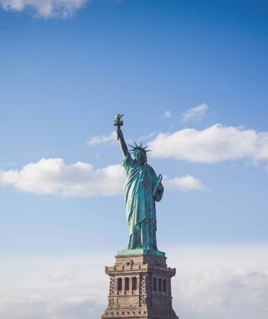 8D7N • United States: New York, Philadelphia, Washington, D. C. & Boston, Optional Upgrade: Mandarin Audio Guide at The Met