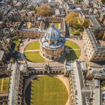 英国伦敦+卡迪夫+斯旺西+彭布罗克郡海岸线国家公园+牛津8日7晚拼小团