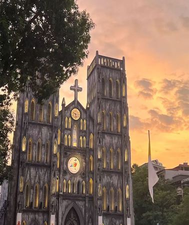 7D6N • 7 days 6-night trip to Hanoi, Halong Bay, and Sa Pa