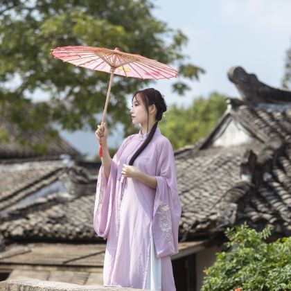 杭州+横店影视城+千岛湖景区+乌镇+苏州+无锡+周庄+上海10日9晚跟团游