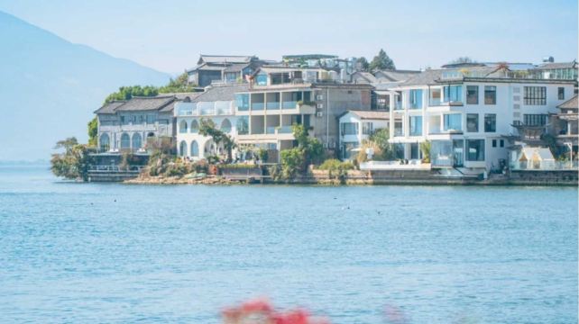 5-Day China Yunnan Secret Land Private Tour from Kunming·Dali and Lijiang丨Stone Forest Scenic Area, Erhai Lake, Yulong Snow Mountain and Blue Moon Valley