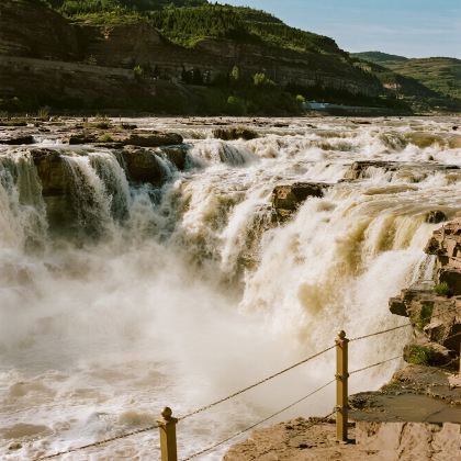 山西太原+平遥古城+山西黄河壶口瀑布旅游区+张壁古堡4日3晚私家团