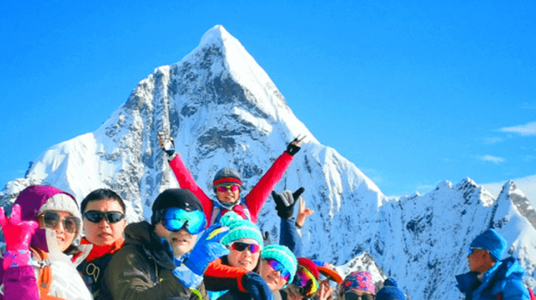 登山·四川四姑娘山+四姑娘山大峰3日2晚跟团游·四姑娘山登山大峰二峰雪山攀登3日『1V1向导+登顶奖牌』『提供登山装备+自营营地 』『持证协作+后勤保障』四川川西户外萨武神山/三奥雪山奥太娜/哈巴雪山登山登顶户外旅游团