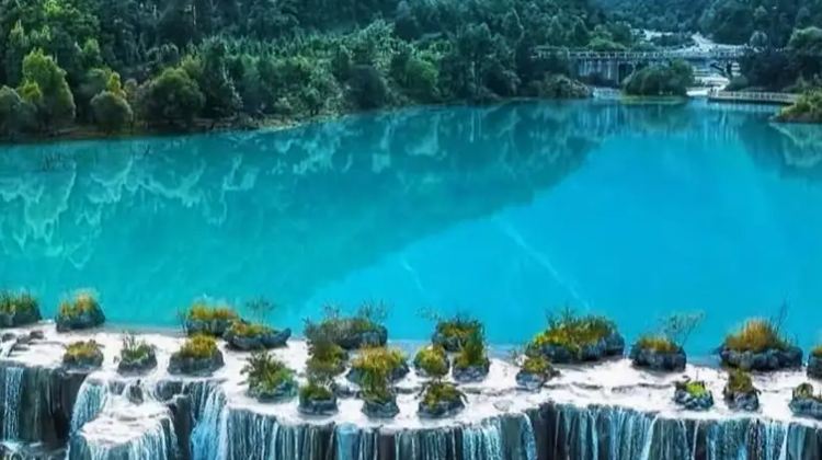 8D7N · Group Tours ·  Consult for GIFT: Dali Erhai + Lijiang + Yulong Snow Mount+ Shangri-la. 8 pax EN group and exclusive for International Visitors·  &nbsp;