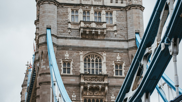 英国+爱尔兰15日跟团游·大本钟+白金汉宫+西敏寺+大英博物馆+温莎城堡+莫赫悬崖+温德米尔湖+巨人堤+wifi