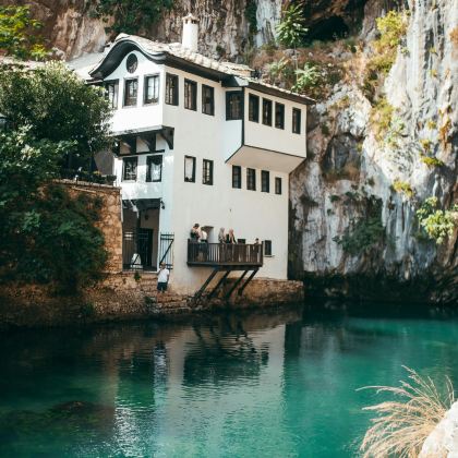 塞尔维亚+波黑7日6晚拼小团