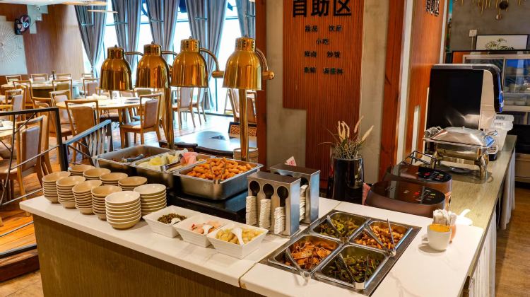 6D5N · Group Tours · VISTA HARMONY & VISTA AURORA Chongqing-Yichang Three Gorges Cruise+Dazu Rock Carving+Authentic City Walk