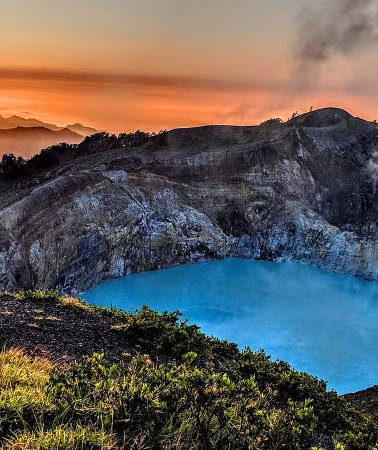 8D7N • Flores Highland Overland Tour: Spider–Web Rice Fields, Kelimutu Tri–Color Lakes, Ancient Villages & Hot Springs, Ends in Ende