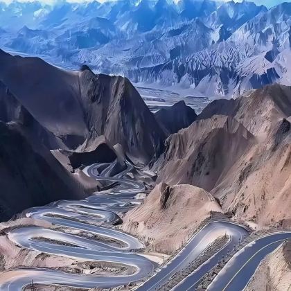 中国新疆喀什地区帕米尔高原+白沙山-白沙湖景区+喀拉库勒湖景区+盘龙古道+班迪尔蓝湖2日1晚拼小团