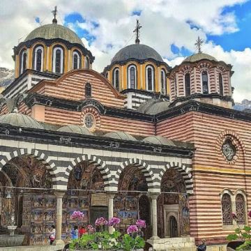 克罗地亚+波黑+黑山+阿尔巴尼亚+北马其顿共和国+保加利亚+罗马尼亚+塞尔维亚+斯洛文尼亚+奥地利18日跟团游