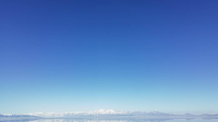 新疆乌鲁木齐+伊犁6日5晚私家团·【穿越天山草原，邂逅赛里木湖的童话之旅】询客服立享惊喜优惠Summer Galaxy探索星空<赛湖vip环湖>赠无人机航拍丨VIP专车+24h接送机/站