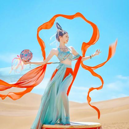 U型公路+黑独山+青海西宁+敦煌6日5晚拼小团