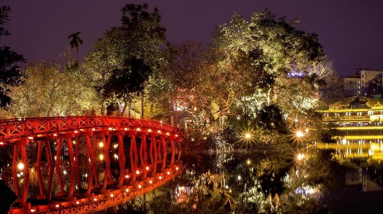 7-Day Vietnam At Glance In 7 Days - From Hanoi to Ho Chi Minh City