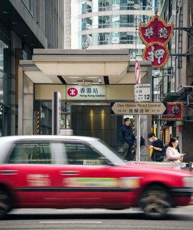 5天4晚 • 3晚香港＋1晚澳門 · 星級品牌飯店任選｜ 繽紛玩樂在港澳