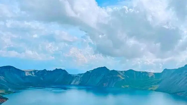 8-Day Harbin + Changbai Mountain + Yanji + Mohe + Arctic village