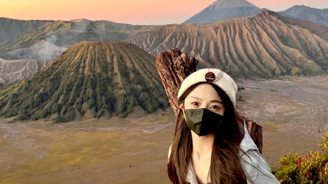 印度尼西亚泗水+布罗莫火山+伊真火山+赛武千层瀑布4日3晚跟团游· 6+12人精品团+登山向导+防毒装备+纯玩之旅+漫步+月球表面+布罗莫火山+观日出/吉普车穿越沙海/穿行伊真火山+赏蓝色火山湖+溯溪赛武瀑布+1人可定