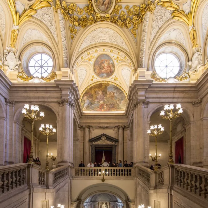 葡萄牙里斯本+波尔图+西班牙圣地亚哥德孔波斯特拉+马德里+塞哥维亚10日9晚私家团