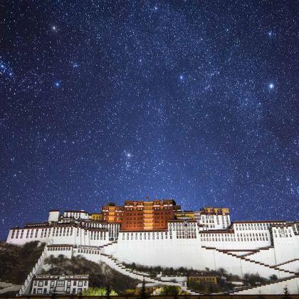 拉萨+林芝+大峡谷+纳木措景区7日6晚跟团游