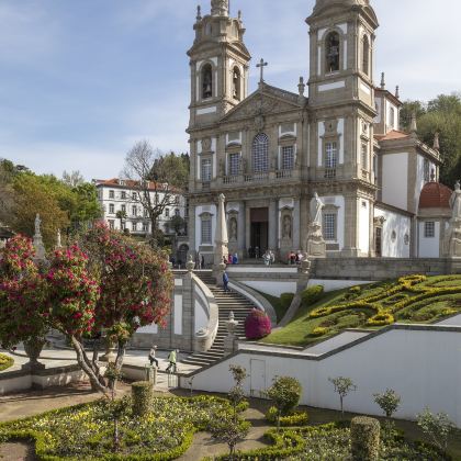 葡萄牙里斯本+埃武拉+西班牙塞维利亚+米哈斯+科尔多瓦+孔苏埃格拉德梅里拉+托莱多+马德里+萨拉戈萨+巴塞罗那10日9晚跟团游