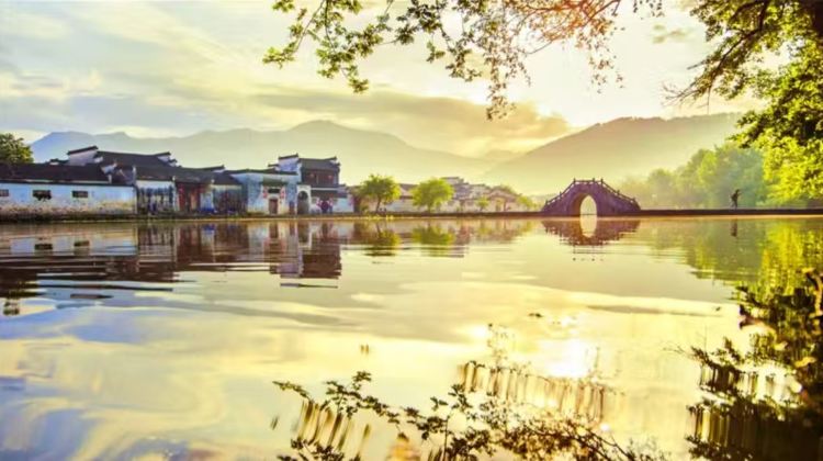 8D7N · Private Tours · Imperial Beijing & Huangshan Highlights: Shanghai & Hongcun Private Journey