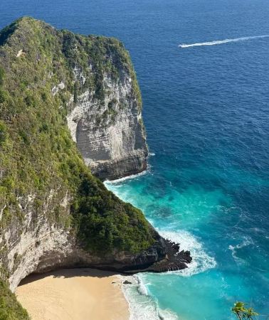 6天5晚 • 印度尼西亞峇里島　庫塔＋金巴蘭＋佩妮達出海＋烏布一日遊