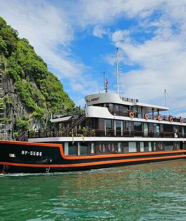 3D2N • Cozy Boutique Cruise - Lan Ha Bay & Cat Ba Island Explorer 3 Days