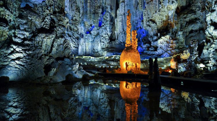 6D5N · Group Tours · Guizhou: Huangguoshu Waterfall + Zhijin Cave + Wanfenglin Scenic Area + Xingyi