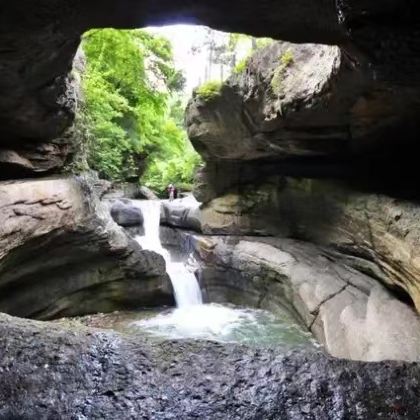 广元剑门关+剑门关天赐温泉+姜维祠+梁山寺+米仓山大峡谷旅游景区2日1晚私家团