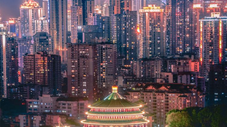 4-Day Chongqing Night & City Highlights Private Tour· Ciqikou, Zhazidong, Liziba Station, Hongya Cave, Three Gorges Museum and Nanbin Road Bell Tower 