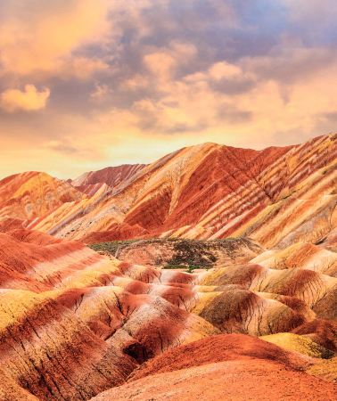8D7N • 'Millennium Silk Road · Magnificent Qinghai' 8 Days, 7 Nights on the Grand Gansu–Qinghai Loop & Excellent Chinese-speaking guide throughout, all-inclusive price & Visit all 6 major Northwest landmarks in one trip & Travel comfortably by luxury coach & Aerial photography at Chaka