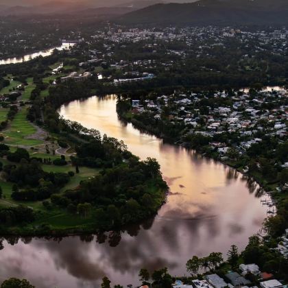 澳大利亚12日9晚拼小团