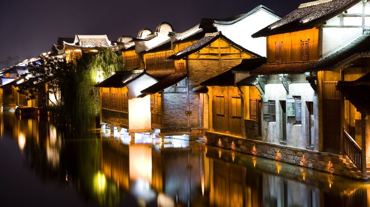 2D1N · Group Tours · Jiangnan Heritage 5-Star Hotel Stay Exclusive Tour for International Travelers: Shanghai Arrival + Wuzhen East Gate Scenic Area